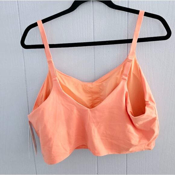 Athleta Peach Crop Top - Picture 11 of 12